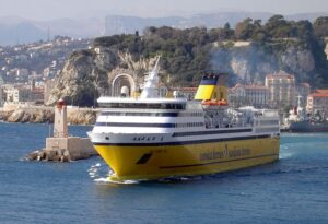 Ferry de Amalfi a Castellammare di Stabia