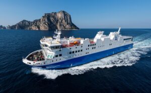 Atrapa el Ferry de Amalfi a Nápoles para un Paseo Único