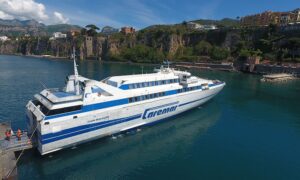 Ferry de Amalfi a Salerno