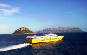 Ferry de Minori a Salerno