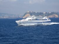 Ferry de Nápoles a Capri – Horarios y Precios