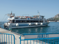 Travesía inolvidable del Ferry de Amalfi a Vietri sul mare